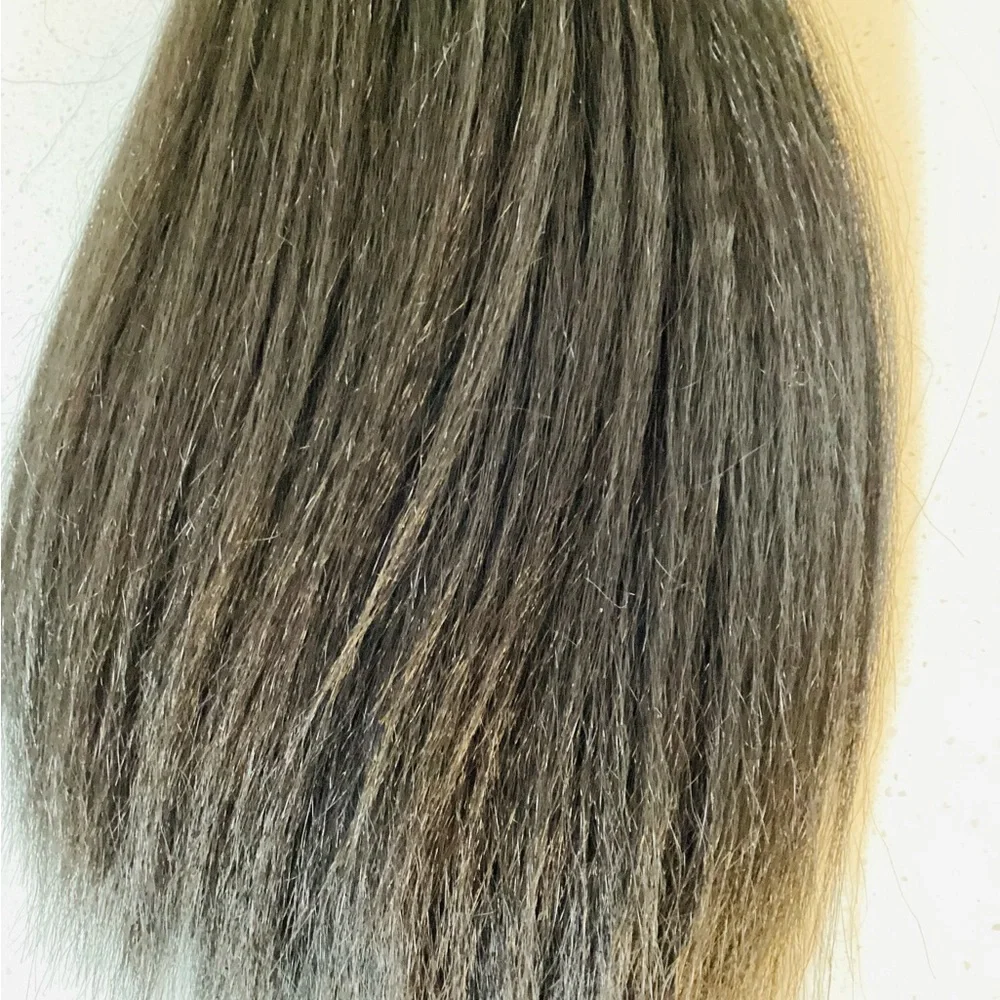 Very light clipping ponytail suitable for children and young adults